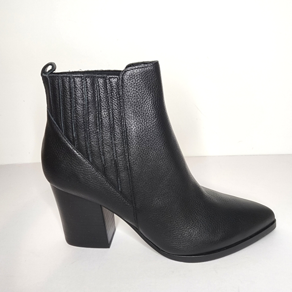 Marc Fisher  Alva Womens leather Ankle Booties Block Heel in Black Size 11